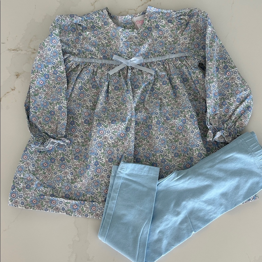 Blue Bouquets Legging Set